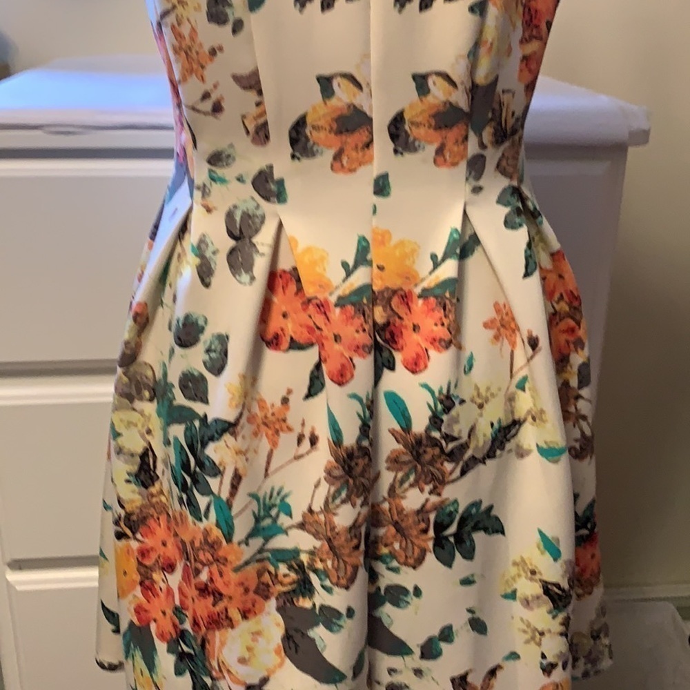 Candies super stretchy floral sleeveless dress - Picture 7 of 14